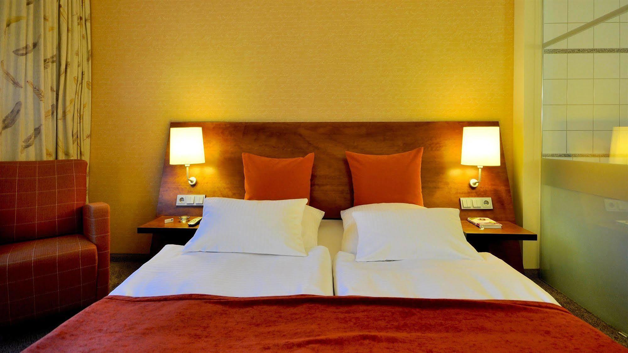 Wellings Romantik Hotel Zur Linde Морс-Вінн Екстер'єр фото