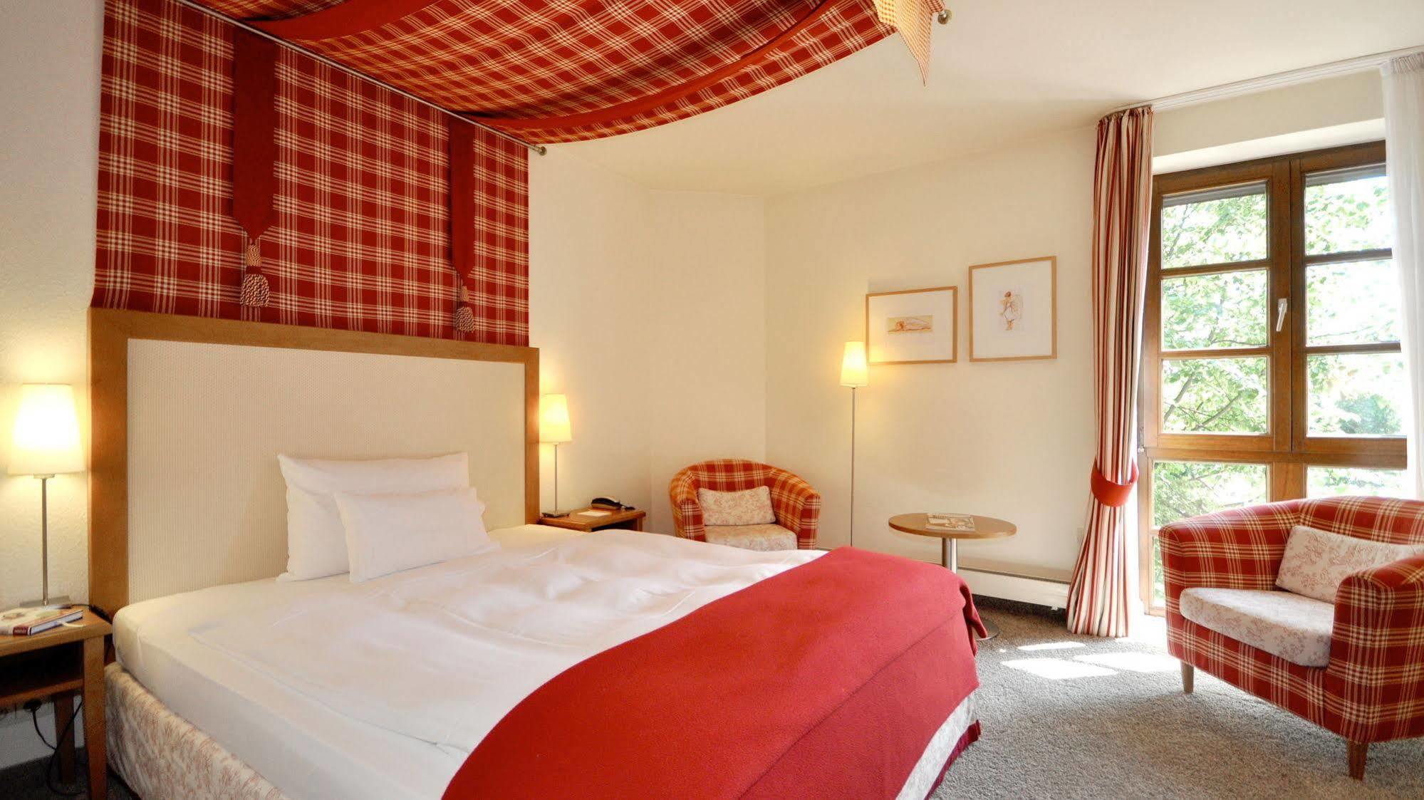 Wellings Romantik Hotel Zur Linde Морс-Вінн Екстер'єр фото